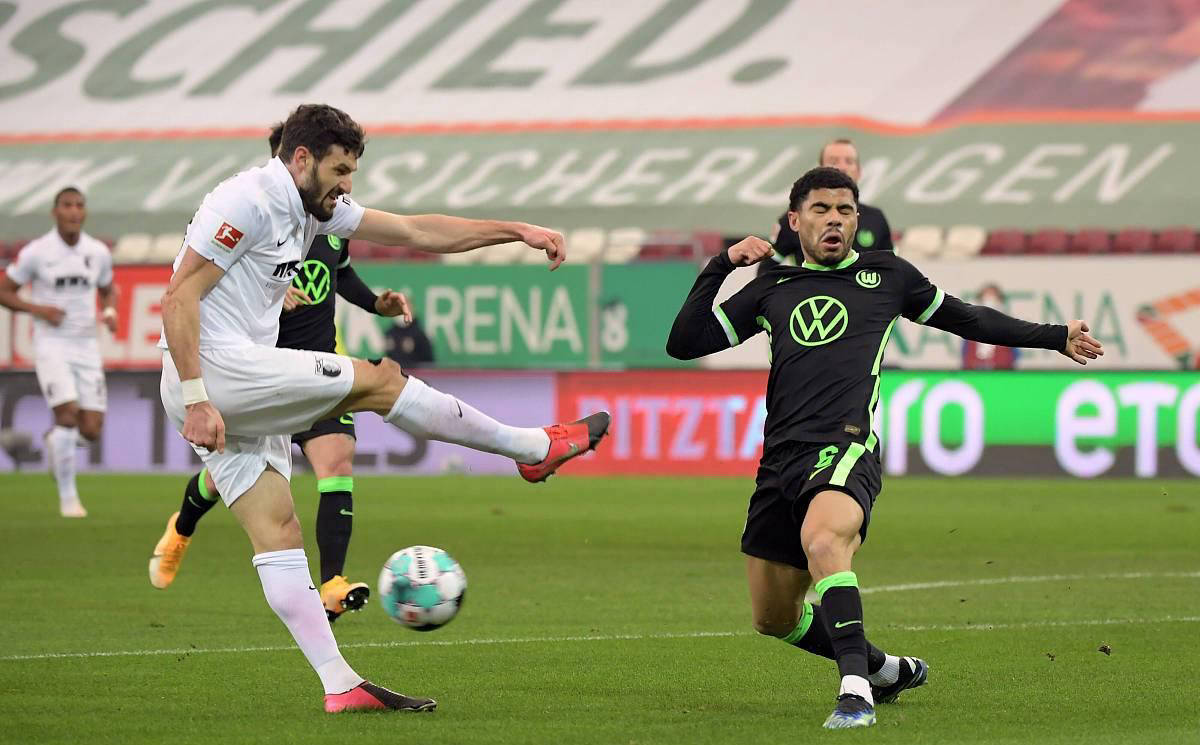 米乐官方网站-沃尔夫斯堡客场战平对手，力保不败战绩