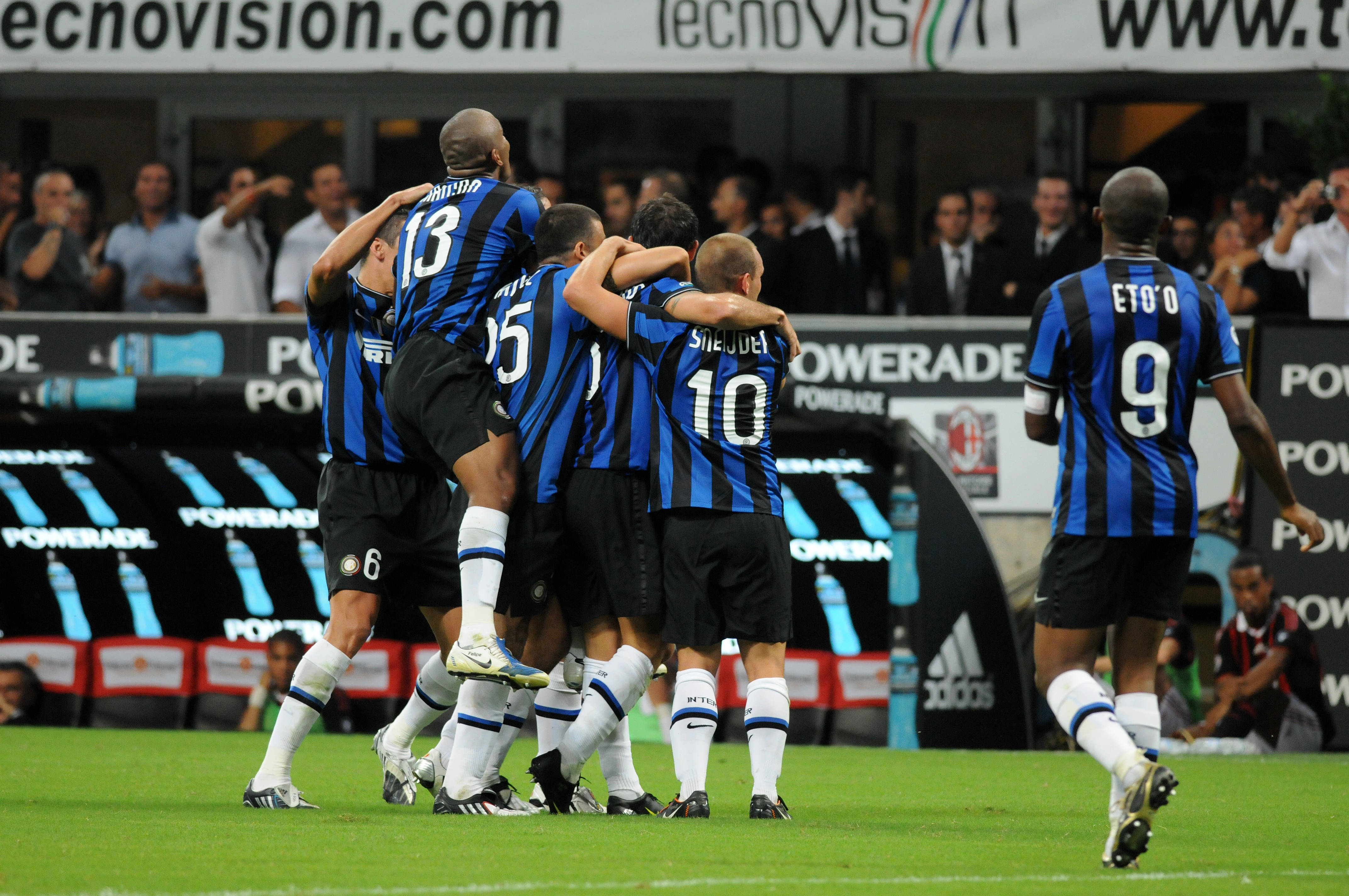 米乐官网-关于AC米兰大比分战胜对手，走上胜利之路的信息